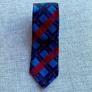 Hallmark Holiday Traditions Vintage Festive Tartan Plaid Christmas Party Tie